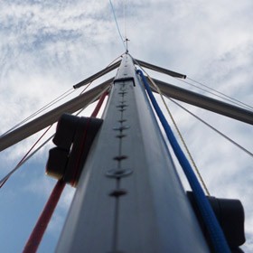 Aluminium & Carbon Fibre Boat Mast